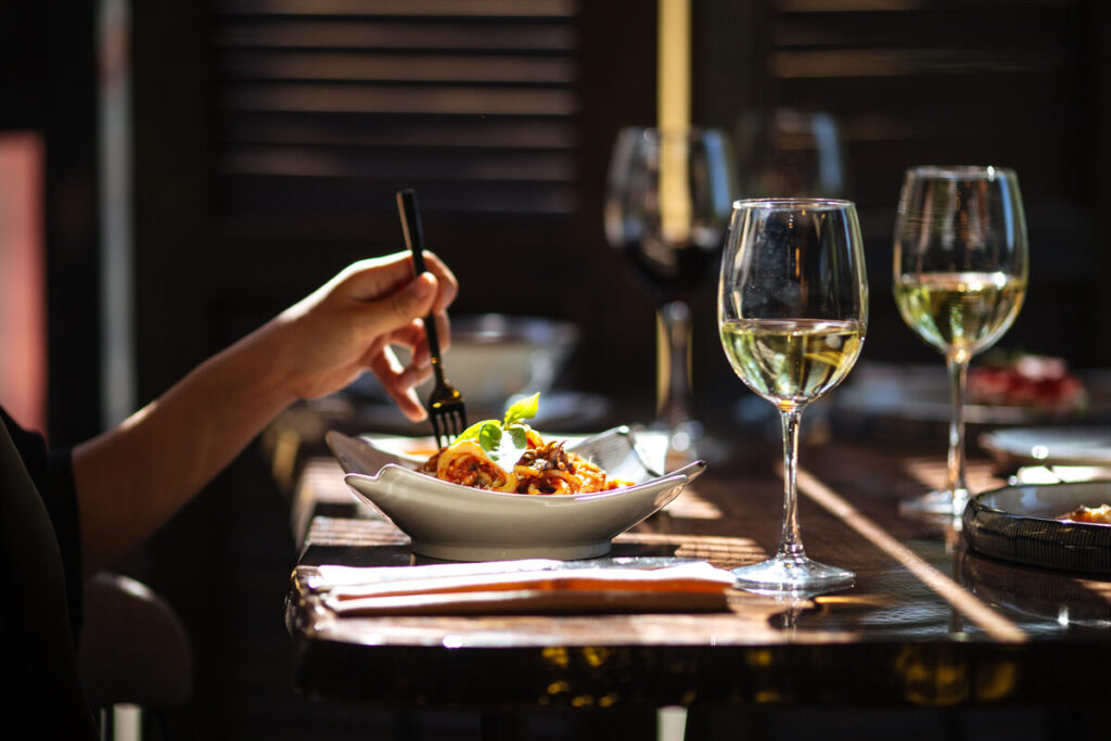 A Foodie’s Guide to Song: Exploring the Best Dining Destinations in Irving’s Song Neighborhood